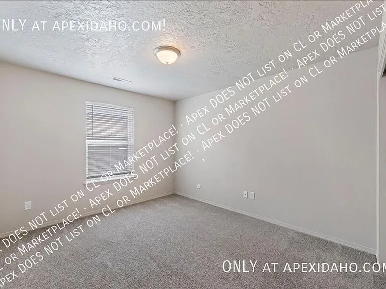 3480 S Avondale Ave — Photo 23