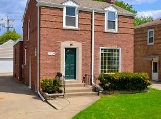 5549 N Canfield Ave, Chicago, IL 60656