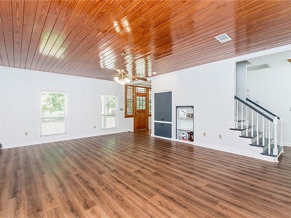 5th image of 39360 Babin Ln