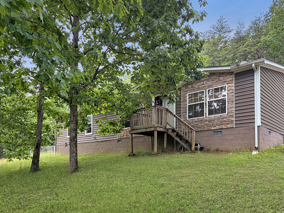 1st image of 40 Black Mountain Rd