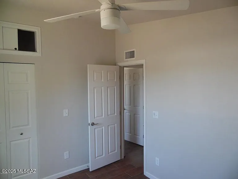 808 E Waverly St #A — Photo 8