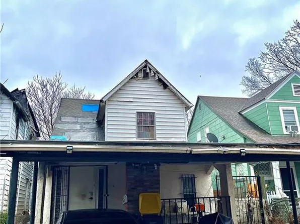 713 Elmwood Ave, Kansas City, MO 64124