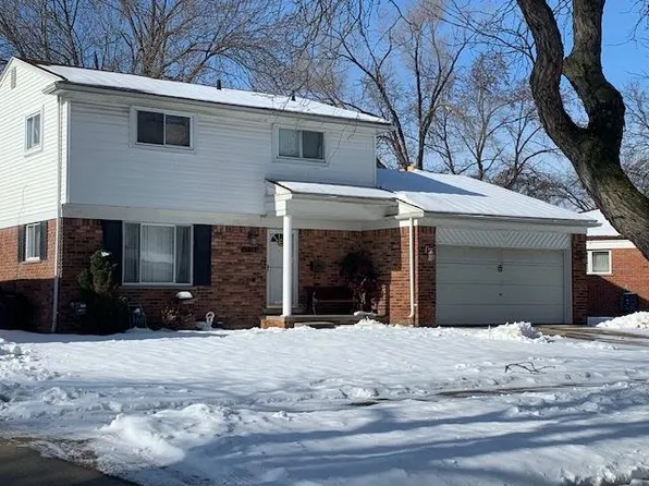 29333 Walker Dr, Warren, MI 48092