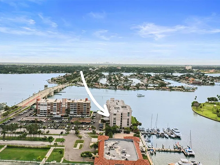 450 Treasure Island Cswy #502 — Photo 47