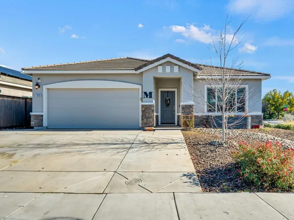 1000 Baywood Greens Dr, Ione, CA 95640