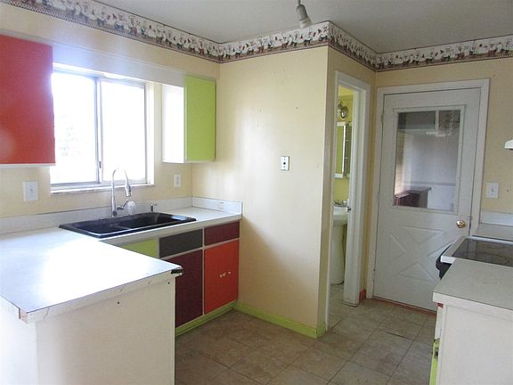 4th image of 1090 Elodie Dr