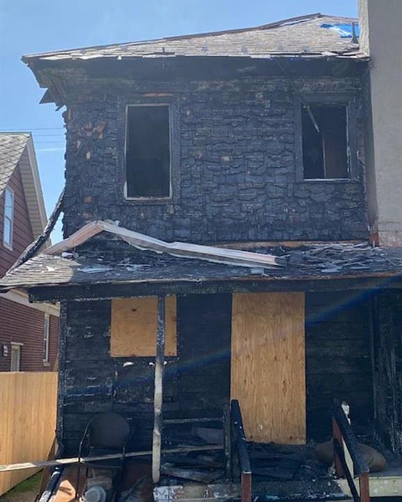 2nd image of 816 Ann St