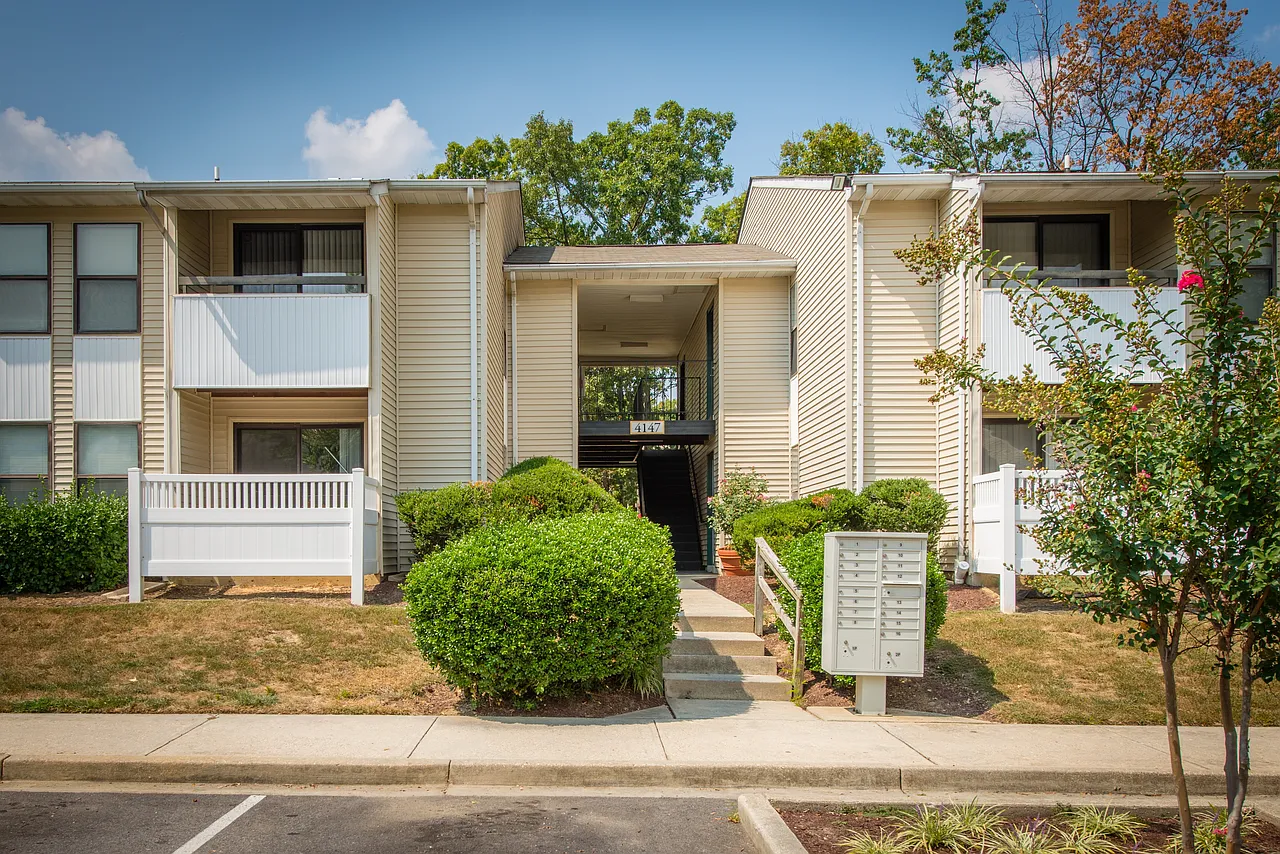 Hunter's Run Apartments — Photo 3