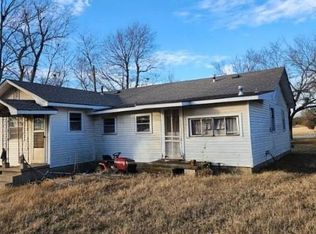 315 S Harmony Rd, Cushing, OK 74023