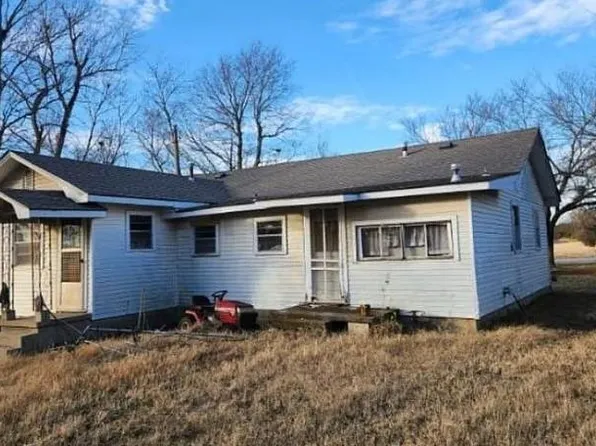 315 S Harmony Rd, Cushing, OK 74023