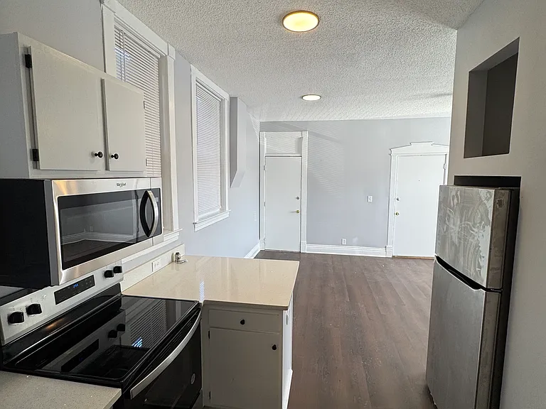 107 W Hill St #1 — Photo 8