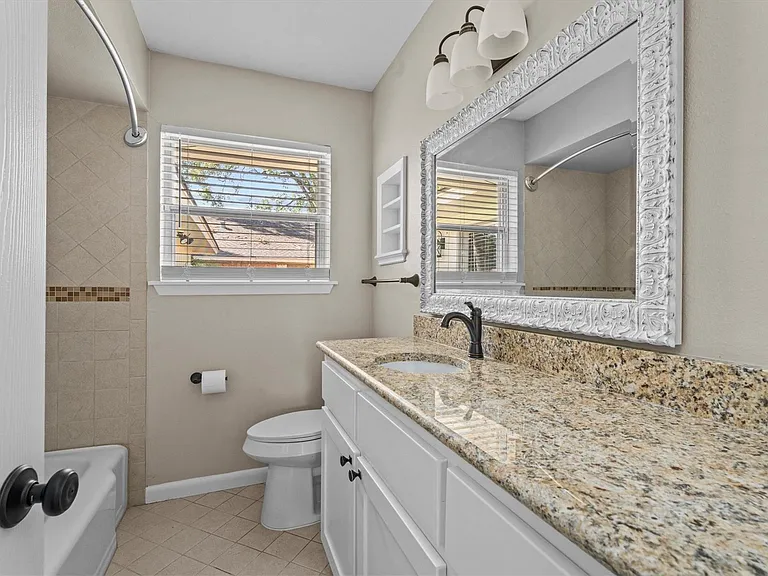 10030 Haddington Dr — Photo 22