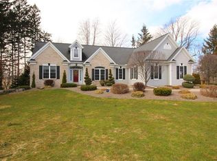 27 Ashland Oaks Cir, Spencerport, NY