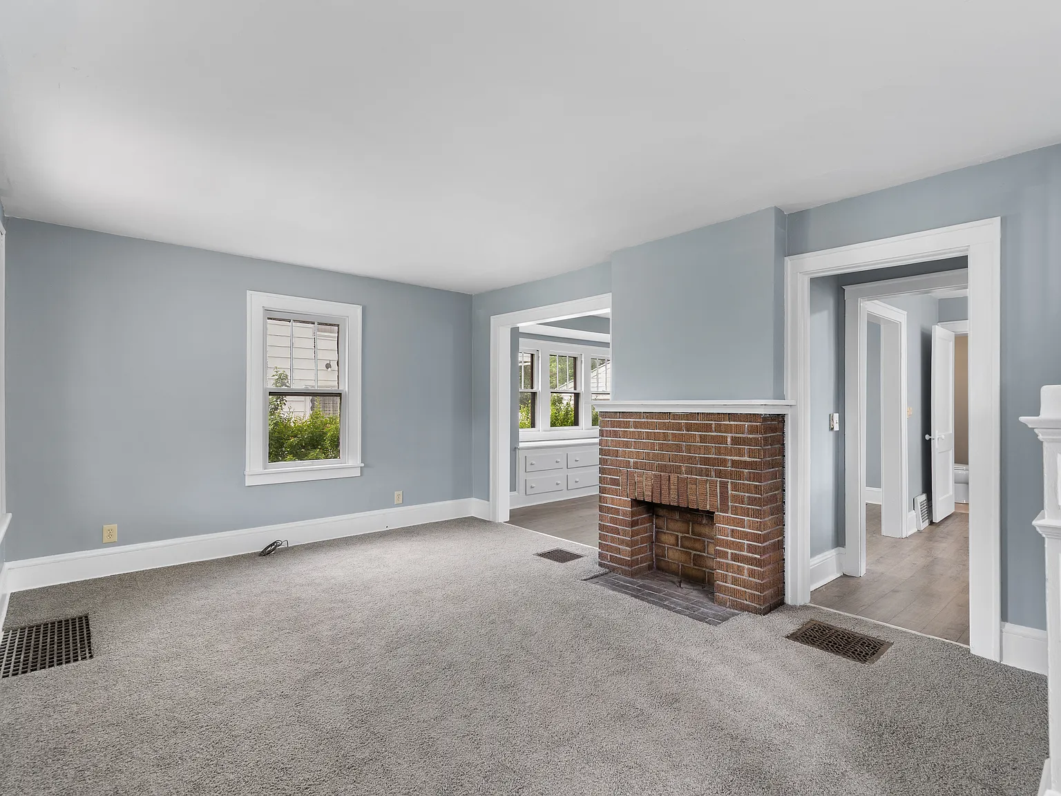 4 bed, 1518 sqft, $1,600 — Photo 2