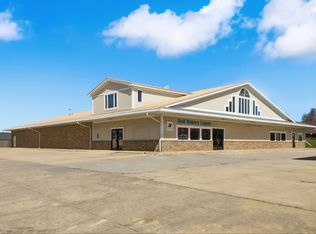 808 S Main St, Monona, IA 52159