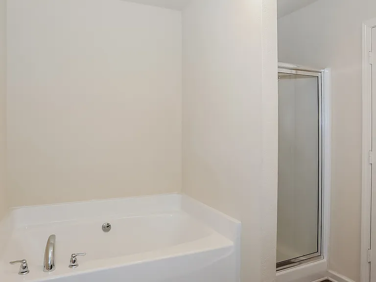 732 Fitzroy Dr — Photo 9
