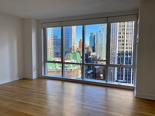 1st image of 885 6th Ave APT 28C