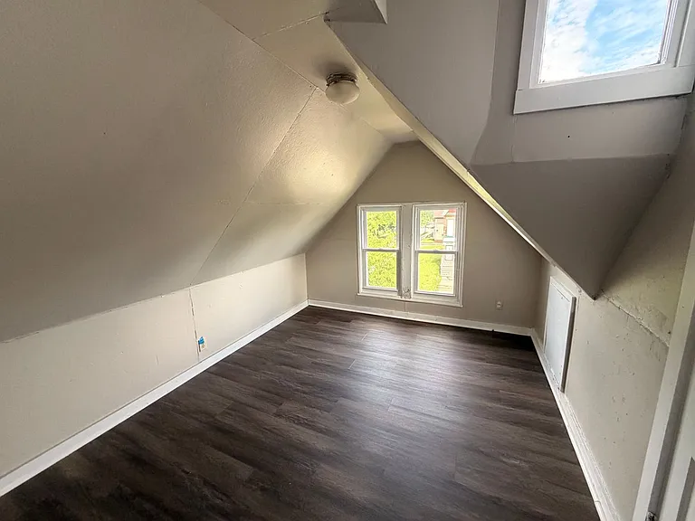2057 N 34th St — Photo 2
