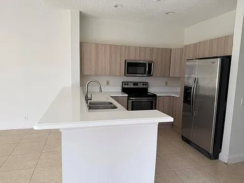 686 Lone Pine Ln #686 Photo 1