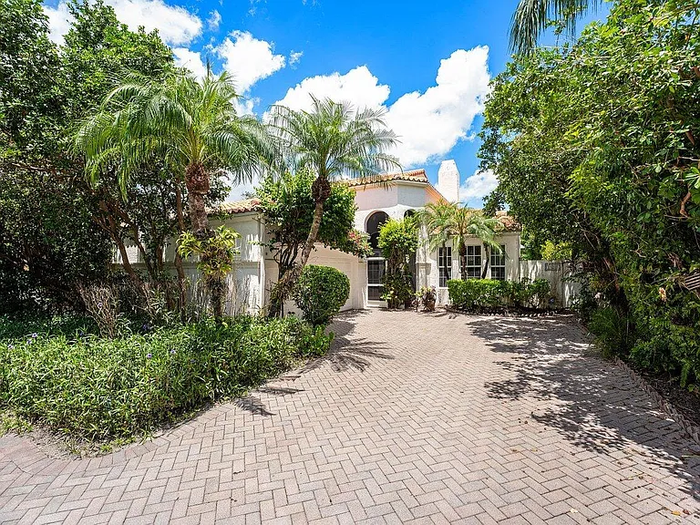 14209 Calypso Ln — Photo 30
