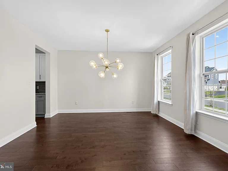 2707 Henry Moore Ln — Photo 8