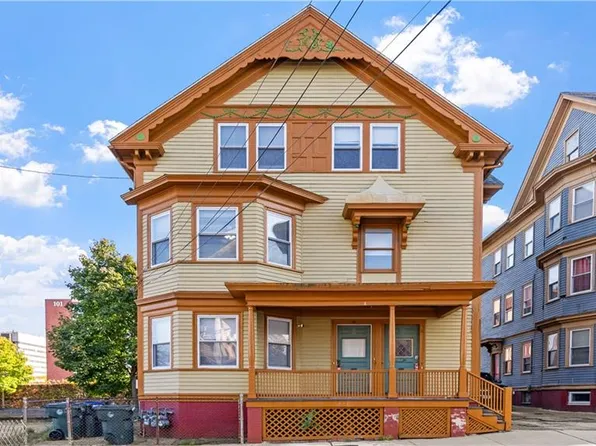 16 Emmett St, Providence, RI 02903