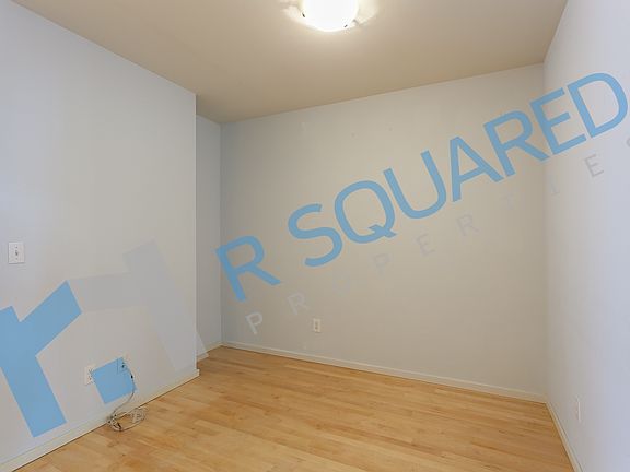 5th image of 16023 NE 94th Way