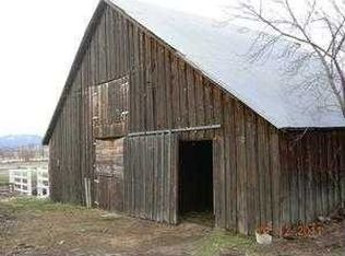 6225 Oregon Slough Rd, Montague, CA 96064