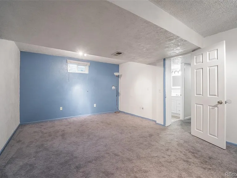 6436 S Kline St — Photo 12