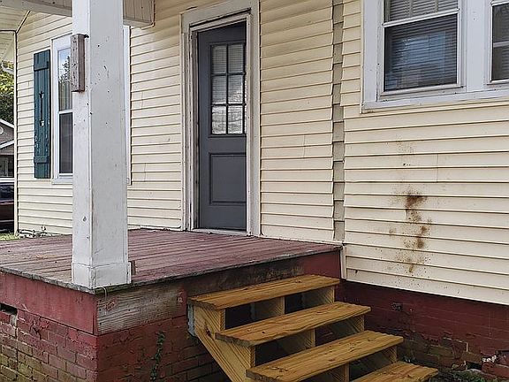 Right side entry. New steps