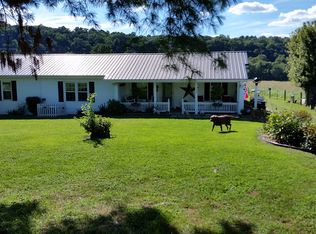 3105 Harris Ferry Rd, Irvine, KY 40336