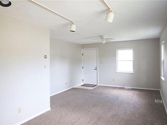 2nd image of 1466 Beaverton Dr