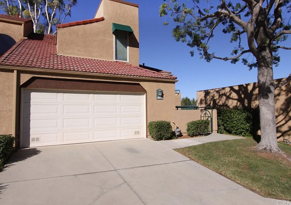 1st image of 3005 La Paz Ln Unit A