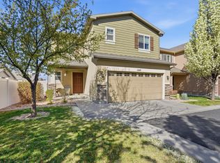 1049 W Stonehaven Dr, North Salt Lake, UT 84054