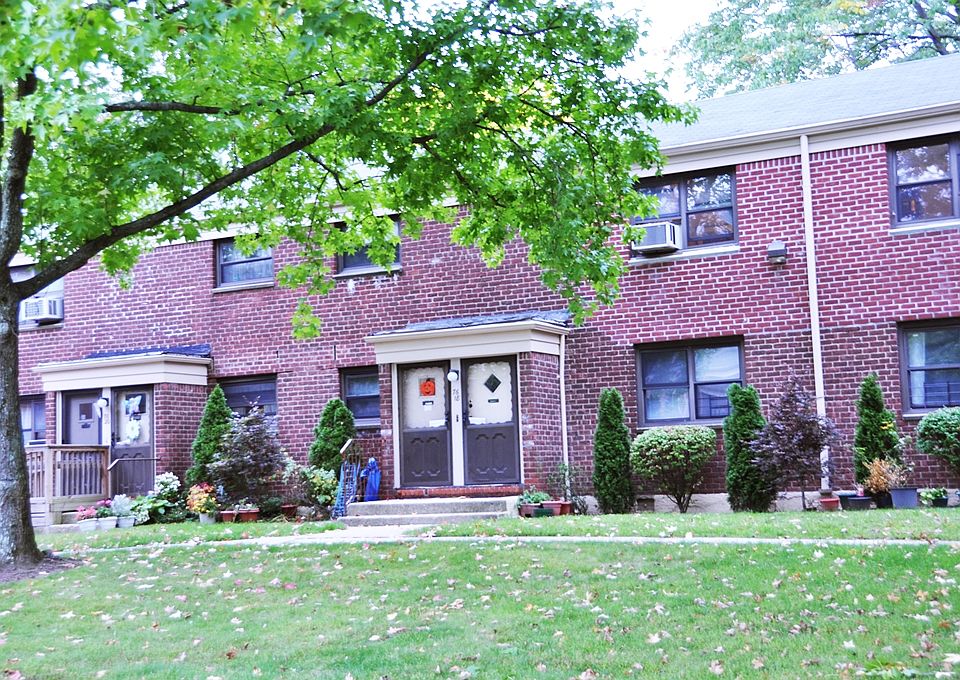 1st image of 7618 Springfield Blvd