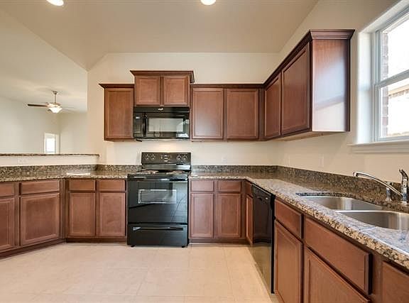 2nd image of 13317 Tower Ln