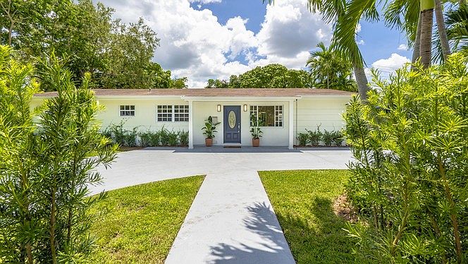 1st image of 7440 SW 136th St
