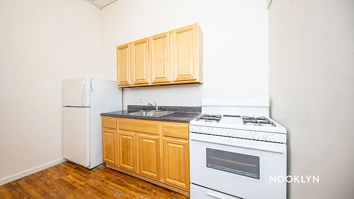 Rented by Nooklyn NYC LLC | media 23