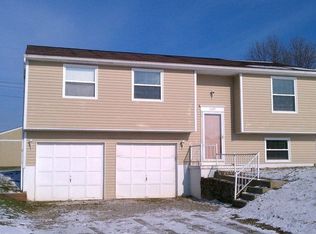 1625 King Dr, Uniontown, OH