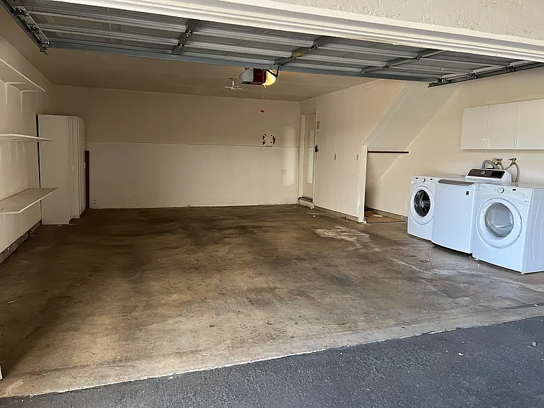 3034 Swallows Nest Dr — Photo 32