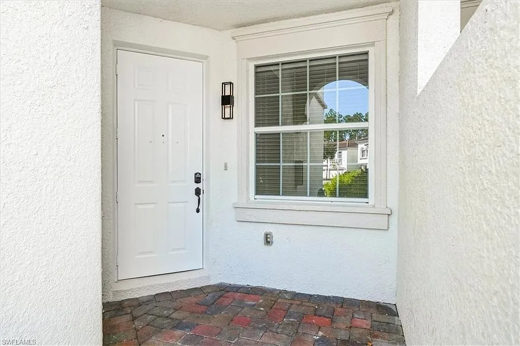 4 bed, 2.5 bath, 1822 sqft, $2,950 — Photo 4