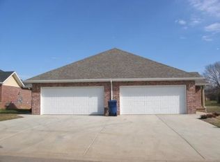 4046 S Fort Ave, Springfield, MO 65807