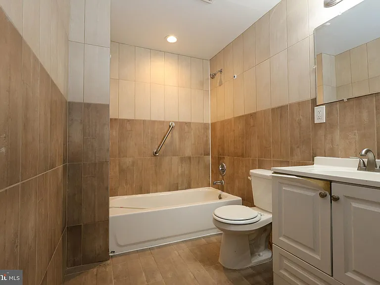 3350 Conrad St #B — Photo 9