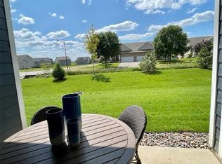 5054 Stable View Dr, Woodbury, MN 55016