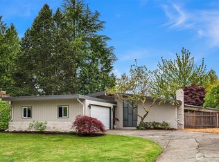 3865 80th Ave SE, Mercer Island, WA 98040