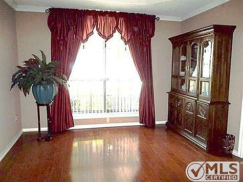 4th image of 424 Elisha Dr