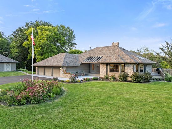 21350 Oakdale Dr, Rogers, MN 55374