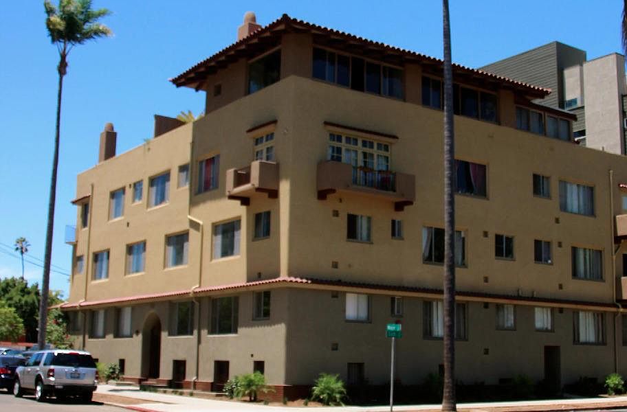 1st image of 536 Maple St APT 107