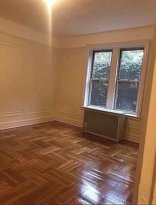2nd image of 261 Seaman Ave #B4