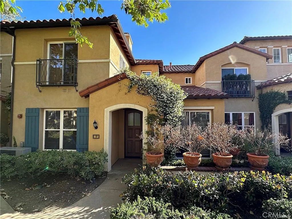2 bed, 1154 sqft, $5,600 — Photo 2